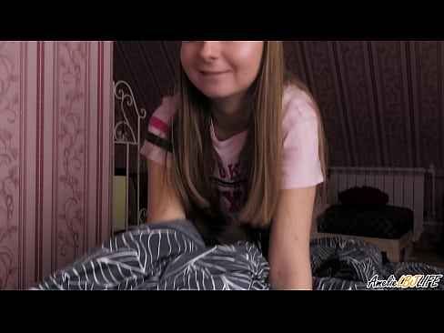 ❤️ ਬਲੌਂਡੀ ਆਪਣੇ BFF ਨੂੰ ਡੂੰਘਾਈ ਨਾਲ ਚੂਸਦੀ ਹੈ ਅਤੇ ਉਸਦੇ ਮੂੰਹ ਵਿੱਚ ਕਮ ਲੈਂਦੀ ਹੈ ❤️❌  ਸਾਡੇ 'ਤੇ  ❌